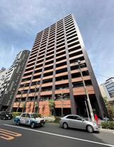 ラ・プラースウエスト